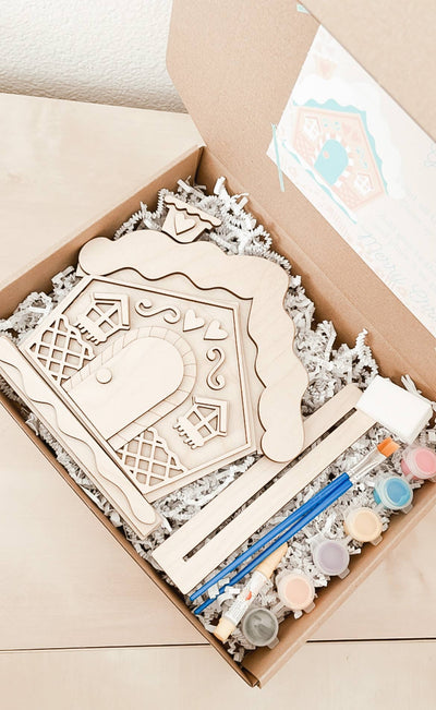 Kid's Paintable Gingerbread House - Christmas DIY